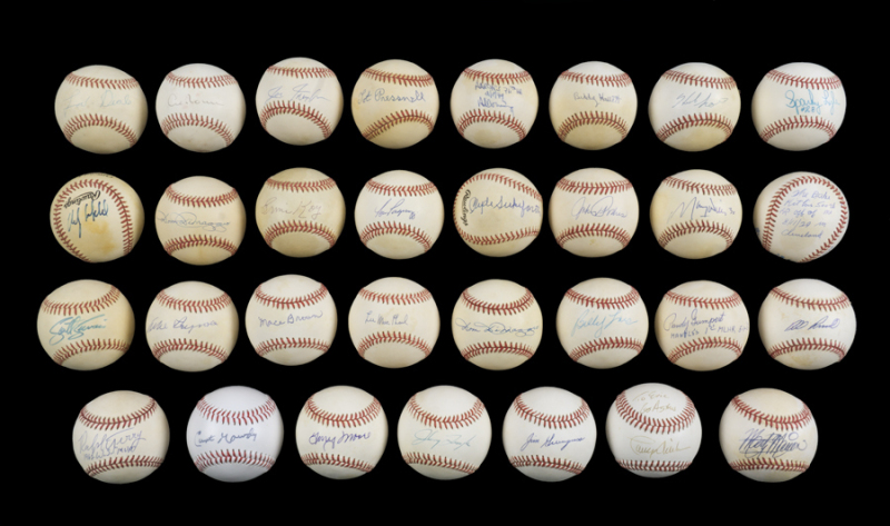 BASEBALL PLAYERS SIGNED BASEBALLS GROUP OF 31