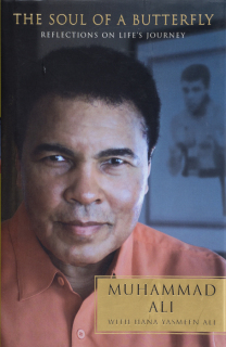 MUHAMMAD ALI SIGNED THE SOUL OF A BUTTERFLY BOOK