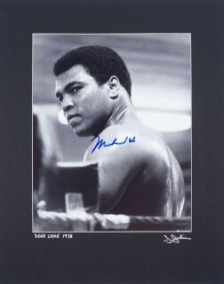 MUHAMMAD ALI SIGNED JEFF JULIAN PHOTOGRAPH