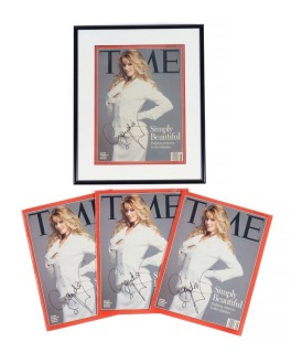 CLAUDIA SCHIFFER SIGNED TIME MAGAZINE GROUP