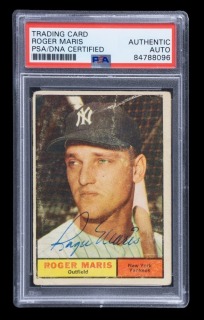 ROGER MARIS SIGNED 1961 TOPPS CARD #2 - PSA