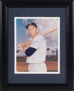 MICKEY MANTLE SIGNED PHOTOGRAPH