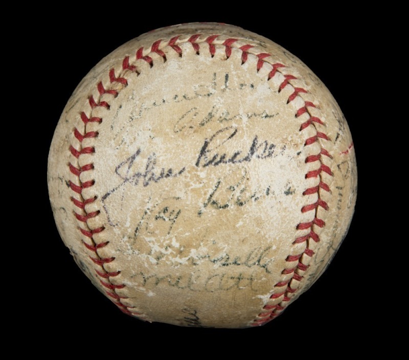 1944 NEW YORK GIANTS TEAM SIGNED BALL