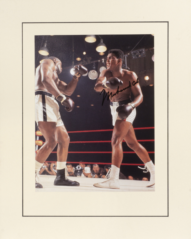 MUHAMMAD ALI VS SONNY LISTON I SIGNED NEIL LEIFER PHOTOGRAPH