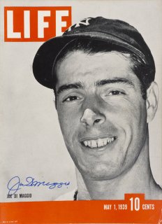 JOE DiMAGGIO SIGNED 1939 LIFE MAGAZINE